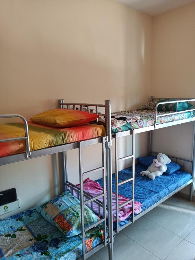 Hostel Omar Vacation Dubaj Zewnętrze zdjęcie