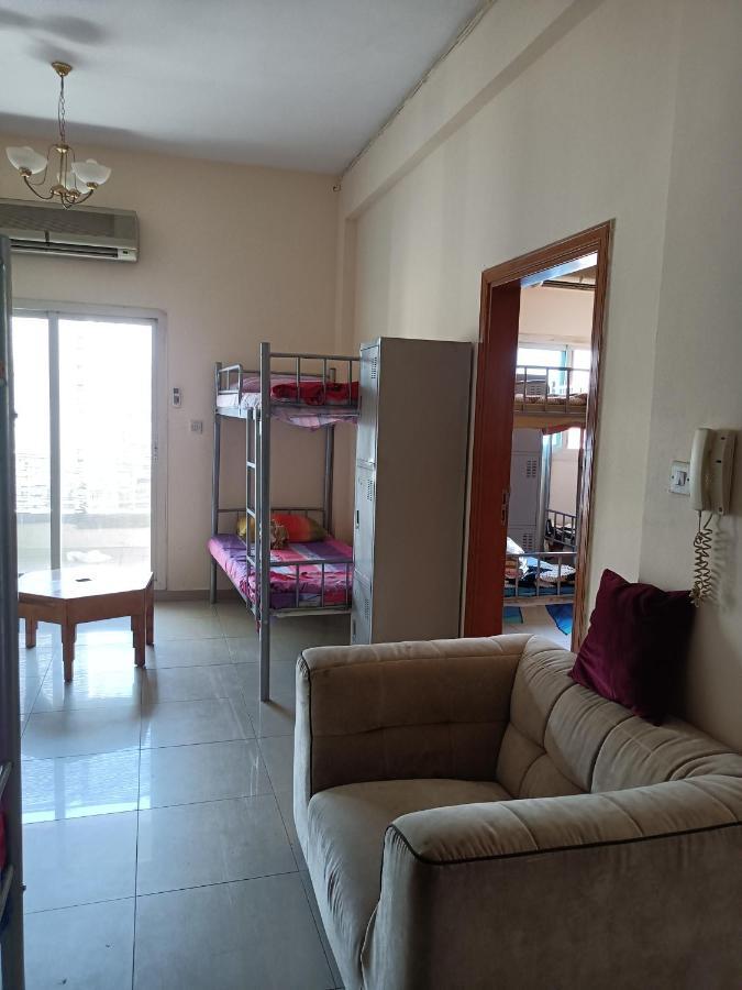 Hostel Omar Vacation Dubaj Zewnętrze zdjęcie