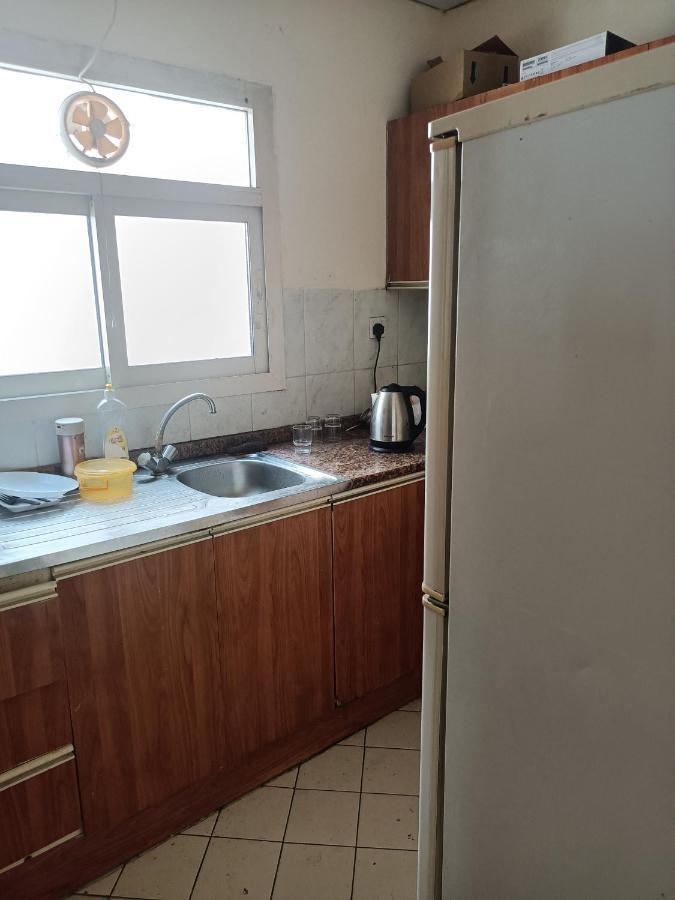 Hostel Omar Vacation Dubaj Zewnętrze zdjęcie